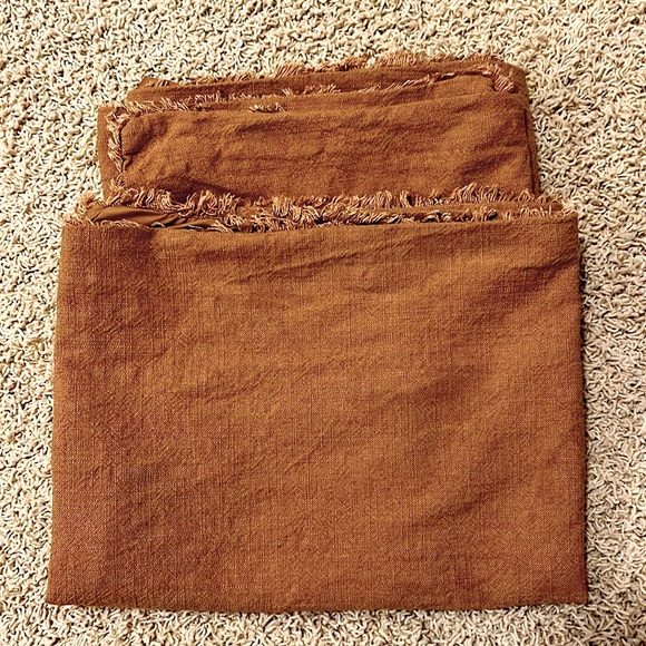 Casaluna set of 2 linen blend heavyweight king size pillow shams in warm brown - Picture 2 of 4